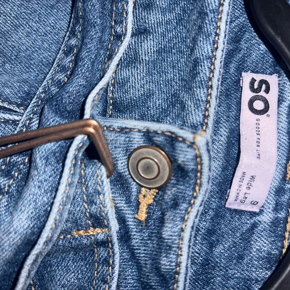 SO Women's Classic Blue Wide Leg Jeans - Picture 3 of 3